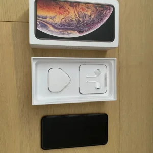 iPhone XS Max Rose Gold 64GB in Box (UNLOCKED - Image 2