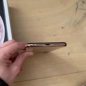 iPhone XS Max Rose Gold 64GB in Box (UNLOCKED - Image 6