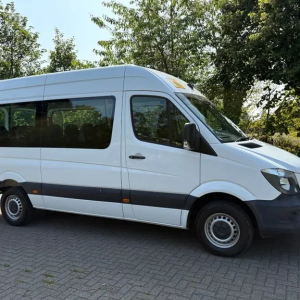 2018 Mercedes Benz Sprinter 2.1cdi 6spd Mwb HighRf 13 Seat Minibus _Only 28k Mls