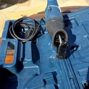 REDUCED: Bosch Professional Reciprocating Saw GSA 1100 E + Robust Carrying Case and blades - Image 6