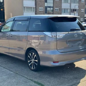 2012 Toyota Estima AERAS 2.4 LITRE AUTO ULEZ 12-12 FRESH IMPORT VERIFIED MILES , FINANCE AVAIL MP... - Image 4