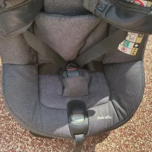 Swivel Maxicosi Axis sFix baby seat - Image 3