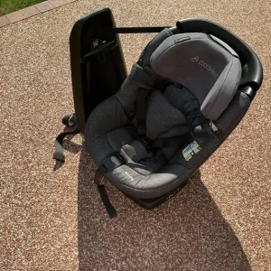 Swivel Maxicosi Axis sFix baby seat - Image 5