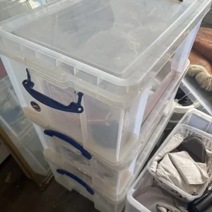 4 x large storage boxes with clip-on lids