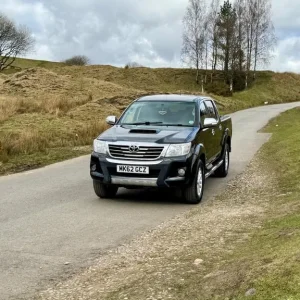 2012 Toyota Hilux 3.0 D-4D Invincible Auto 4WD 4dr PICK UP Diesel Automatic - Image 3
