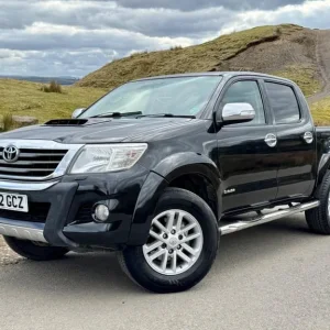 2012 Toyota Hilux 3.0 D-4D Invincible Auto 4WD 4dr PICK UP Diesel Automatic - Image 4