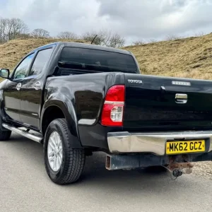2012 Toyota Hilux 3.0 D-4D Invincible Auto 4WD 4dr PICK UP Diesel Automatic - Image 6