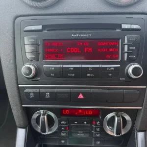 Audi, A3, Hatchback, 2010, Manual, 1598 (cc), 5 doors - Image 3