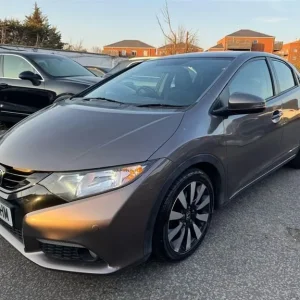 2014 Honda Civic 1.8 i-VTEC SE Plus Euro 5 (s/s) 5dr Hatchback Petrol Manual - Image 2