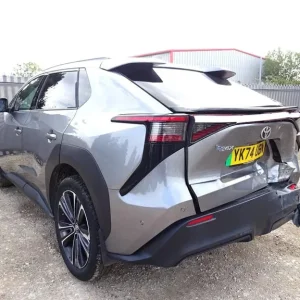 2024 74 REG TOYOTA BZ4X VISION AWD ELECTRIC AUTO DAMAGED REPAIRABLE SALVAGE - Image 2
