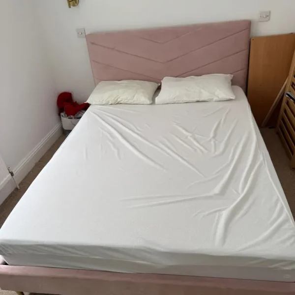 💤 Velvet Euro King Bed Frame + Luxury Memory Foam Mattress – 6 Months Used