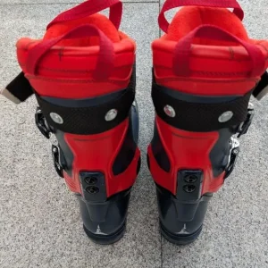 Atomic Hawx Ultra 110s ski boot 27/27.5 narrow fit Blue/Red - Image 5