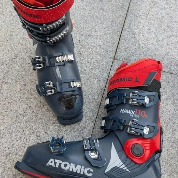 Atomic Hawx Ultra 110s ski boot 27/27.5 narrow fit Blue/Red