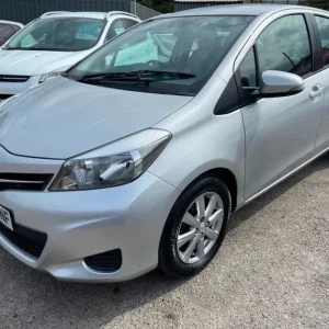 2011 Toyota Yaris VVT-I TR Hatchback Petrol Automatic - Image 6