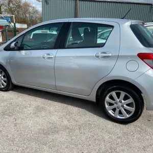 2011 Toyota Yaris VVT-I TR Hatchback Petrol Automatic - Image 8