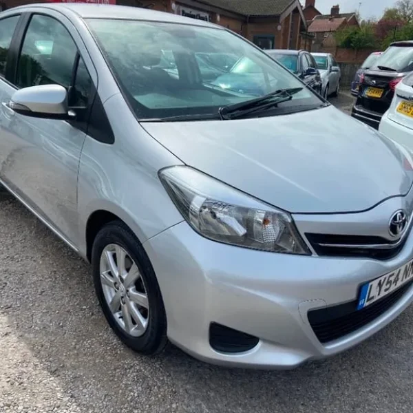 2011 Toyota Yaris VVT-I TR Hatchback Petrol Automatic