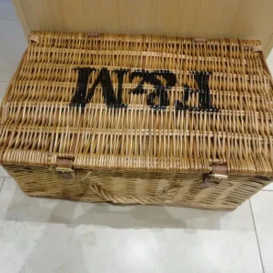 Fortnum & Mason Hamper with handle at front and logo at the top - Image 3