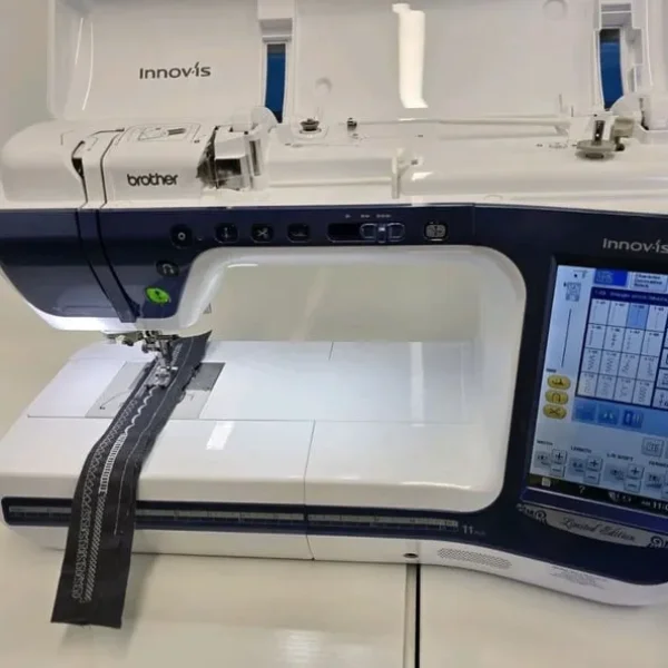 Brother Innov-is V5LE Sewing Embroidery Machine