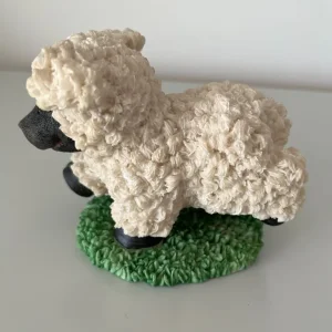 SHEEP RESIN FIGURE - Image 2