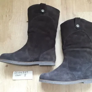 Emu Quest. Size 5. Unused- still have tags and card liner - Image 2