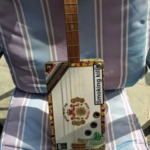 Cigar box guitar
