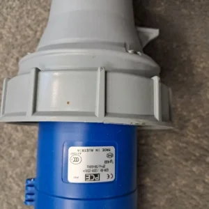 63amp commando plug 8 socket PDU for computer rack - Image 3