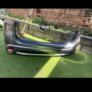 mitsubishi outlander 2016 rear bumper factory colour minor damage - Image 7