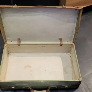 vintage 1962 pendragon canvas suitcase with leather trim - Image 4