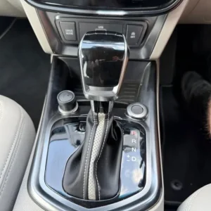 SsangYong Tivoli 1.5P Ultimate Auto 5dr - H/LEATHER- FFSH Petrol - Image 6