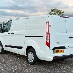 2018 Ford Transit Custom 2.0 280 EcoBlue Trend Panel Van 5dr Diesel Manual L1 H1 Euro 6 (105 ps) ... - Image 6
