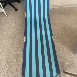 Adjustable Outdoor Lounger – Like New Condition - Image 2
