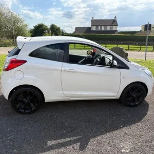 2016 Ford Ka 1.2 Zetec White Edition 3dr HATCHBACK Petrol Manual - Image 8