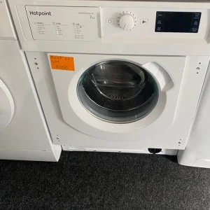 📞WHITE HOTPOINT BUILT IN WASHING MACHINE WITH ELECTRONIC DISPLAY
