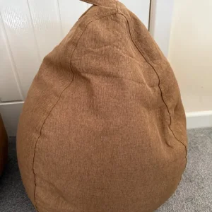 Pair of brown bean bags - Image 3