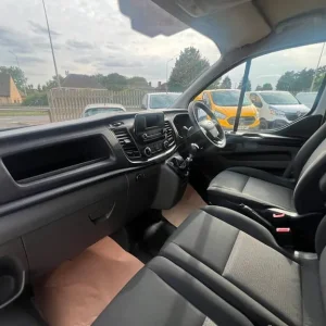 2020 Ford Transit Custom 2.0 300 EcoBlue Leader Panel Van 5dr Diesel Manual L1 H1 Euro 6 (s/s) (1... - Image 3