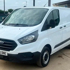 2020 Ford Transit Custom 2.0 300 EcoBlue Leader Panel Van 5dr Diesel Manual L1 H1 Euro 6 (s/s) (1... - Image 6