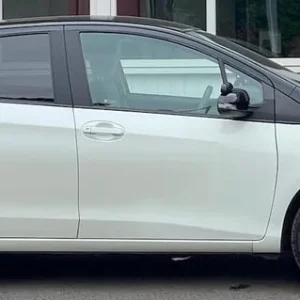 2016 Toyota Yaris 1.33 Dual VVT-i Design Hatchback 5dr Petrol Manual Euro 6 (99 ps) Hatchback Pet... - Image 5