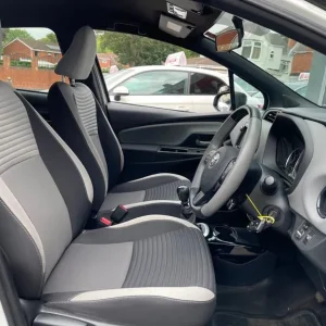 2016 Toyota Yaris 1.33 Dual VVT-i Design Hatchback 5dr Petrol Manual Euro 6 (99 ps) Hatchback Pet... - Image 8