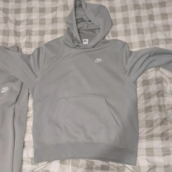 Cotton Nike tracksuit medium mans