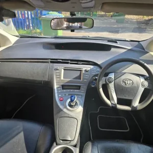 Toyota, PRIUS, Hatchback, 2012, Other, 1798 (cc), 5 doors - Image 4