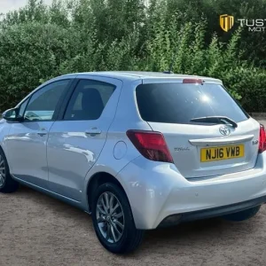 Toyota Yaris 1.33 Dual Vvt I Icon Hatchback 5dr Petrol Manual Euro 6 99 Ps - Image 7