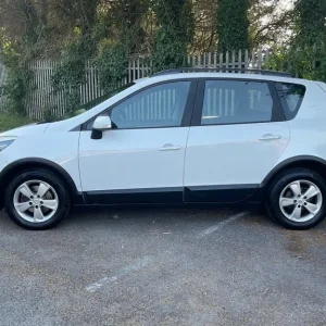 2014 Renault Scenic Xmod 1.6 VVT Dynamique TomTom 5dr MPV Petrol Manual - Image 3