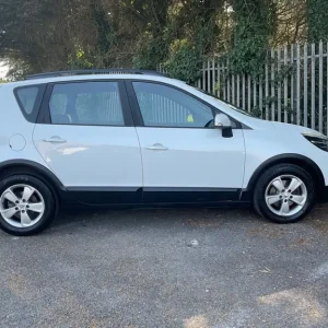 2014 Renault Scenic Xmod 1.6 VVT Dynamique TomTom 5dr MPV Petrol Manual - Image 5