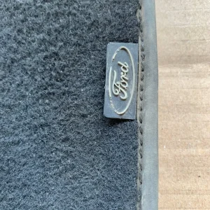 Ford S Max/Galaxy front floor mats genuine - Image 2