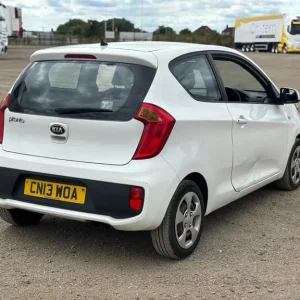 2013 Kia Picanto 1.0 1 3dr HATCHBACK Petrol Manual - Image 5