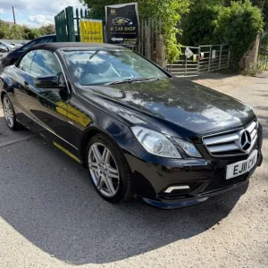 2011 Mercedes-Benz E-Class 2.1 E250 CDI BlueEfficiency Sport Cabriolet Tiptronic Euro 5 2dr CONVE... - Image 2