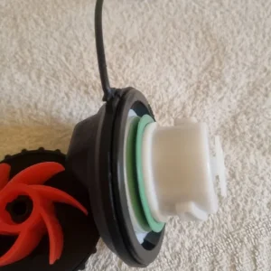 Car petrol caps x2 - Image 4
