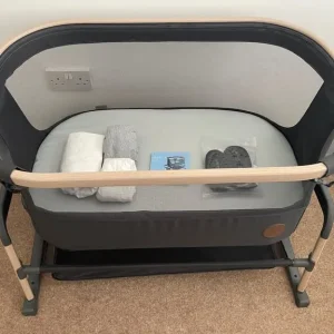 ‏Maxi-Cosi Iora Air bedside crib+ 3 Fitted Sheets (Full Set) - Image 8
