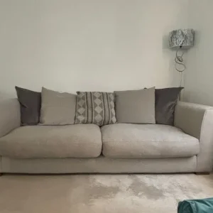 The lindford pillow back large sofa in grey combination - Image 2