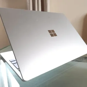❤️ Microsoft Surface Laptop Go 12.4” Touchscreen i5-1035G1 8GB RAM 256GB SSD Dolby Audio Platinum - Image 6
